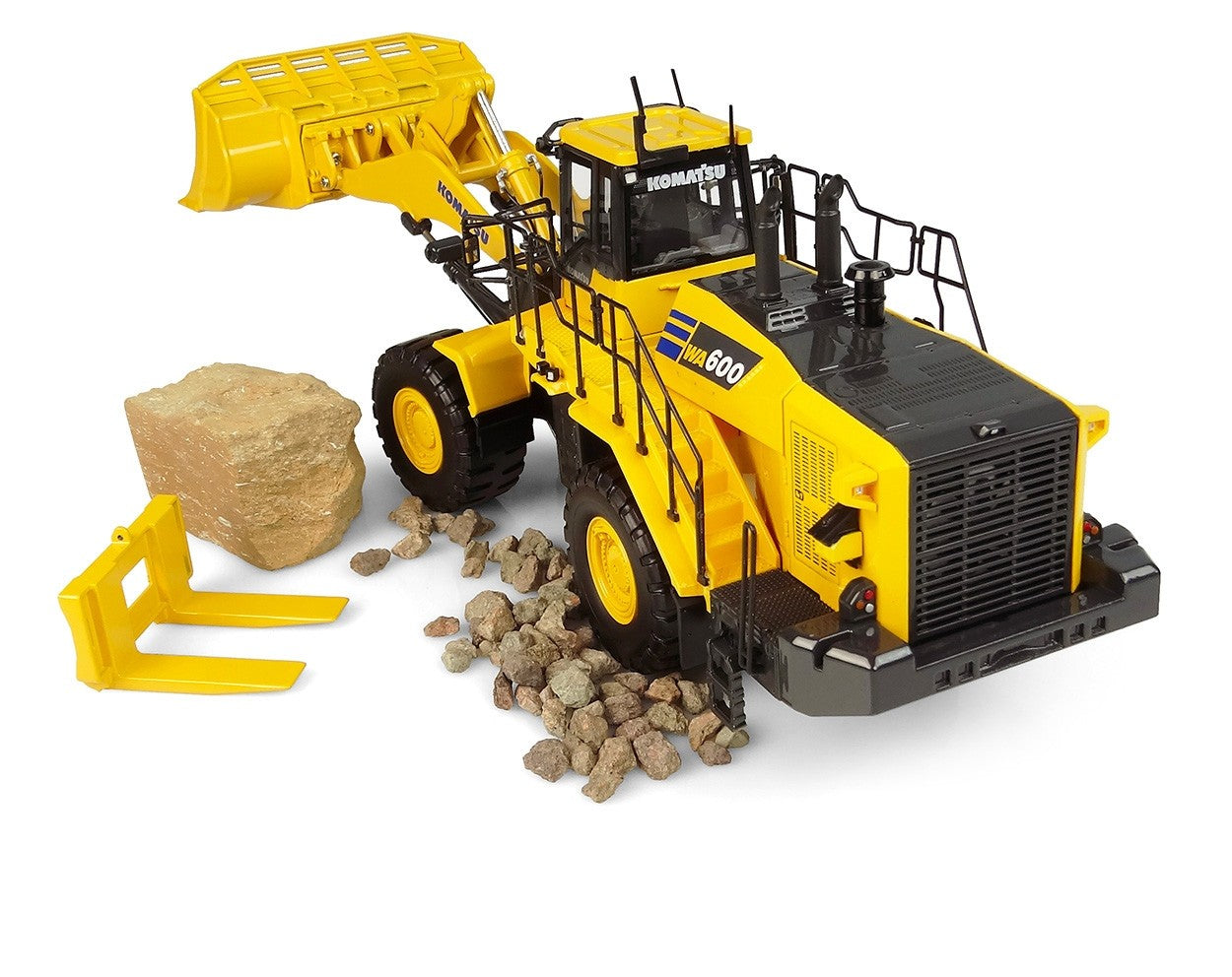 Universal Hobbies 1:50 Scale Komatsu WA600-8 Wheel Loader