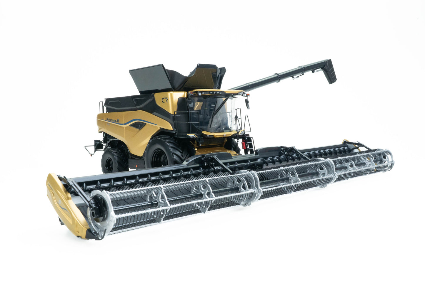 Universal Hobbies - New Holland CR11 Harvester Gold - 1:32