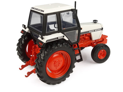 Universal Hobbies - David Brown 1690 4 wheel drive
