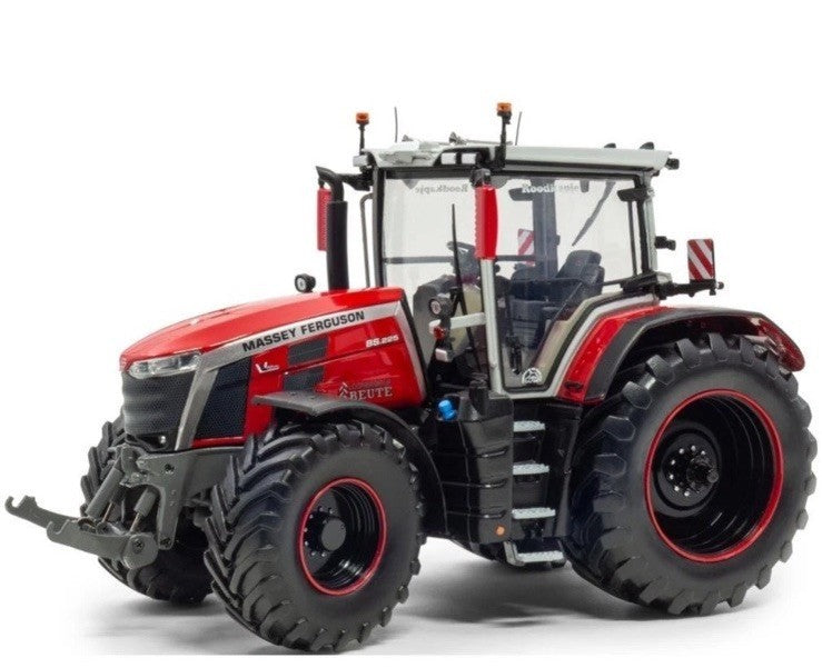 Universal Hobbies - Massey Ferguson 8S.225