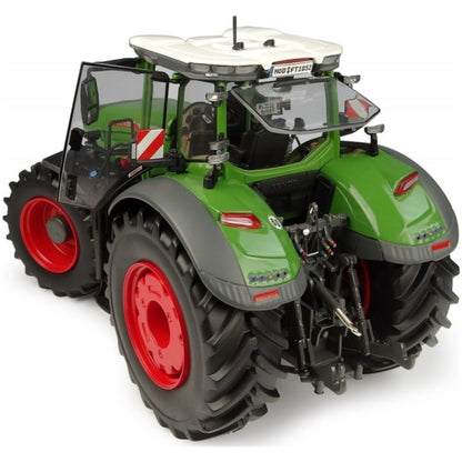 UNIVERSAL HOBBIES 1/32 FENDT 1052 VARIO EUROPE VERSION 2026