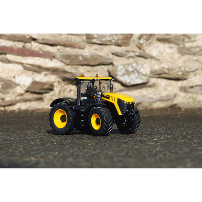 Britains - JCB 8330 Fastrac Tractor - 1:32