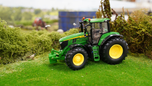 Britains - John Deere 6M 240 - 1:32
