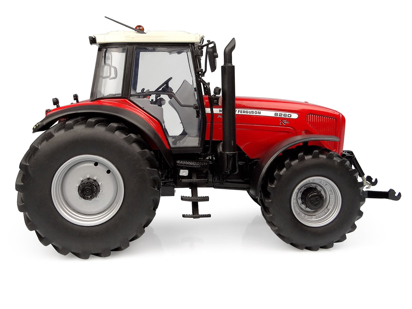 UNIVERSAL HOBBIES - Massey Ferguson 8280 X-tra - 1:32