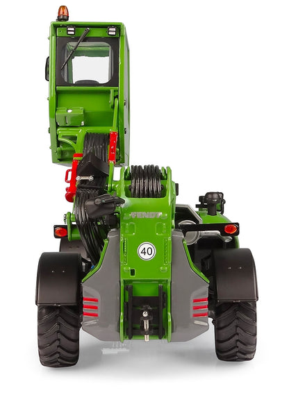 Universal Hobbies 1:32 Scale Fendt Cargo T955