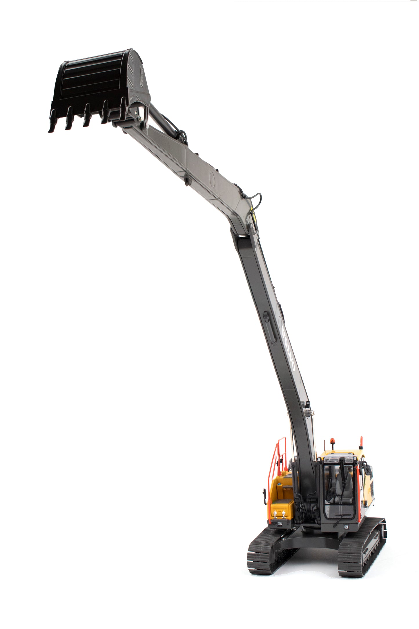 AT -  Volvo EC220ELR Long Reach Tracked excavator.