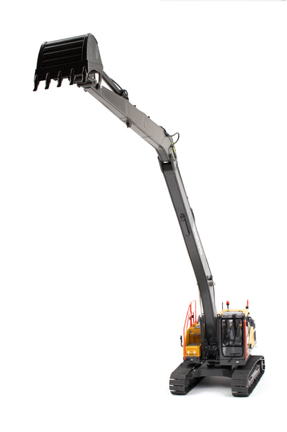 AT -  Volvo EC220ELR Long Reach Tracked excavator.