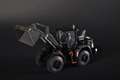 AT -  Volvo L60H wheel loader Limited Black Edition (999 pieces)