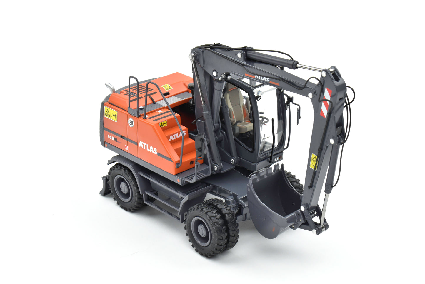 AT - Atlas 160W wheeled Excavator.