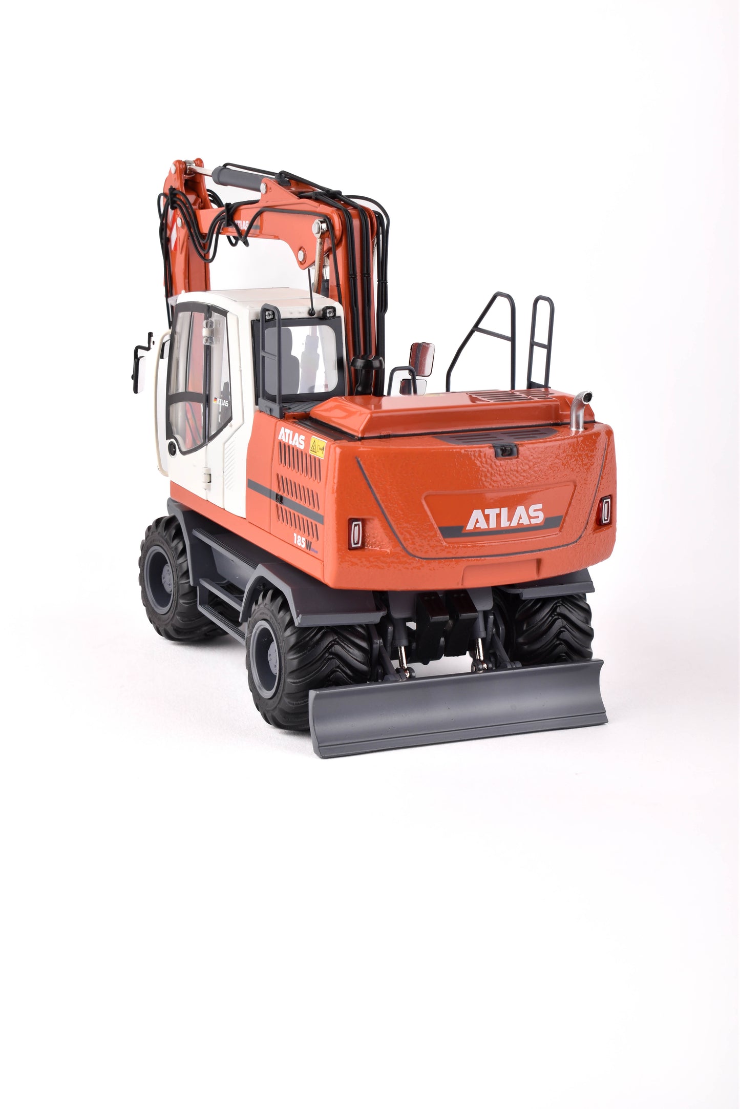 AT -  ATLAS 185W Limited Edition - 1:32