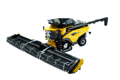 Universal Hobbies - New Holland CR11 Harvester - 1:32