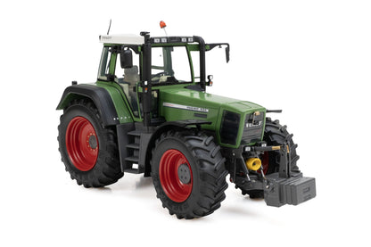 Weise - Fendt 824 Favorit - 1:32nd Scale