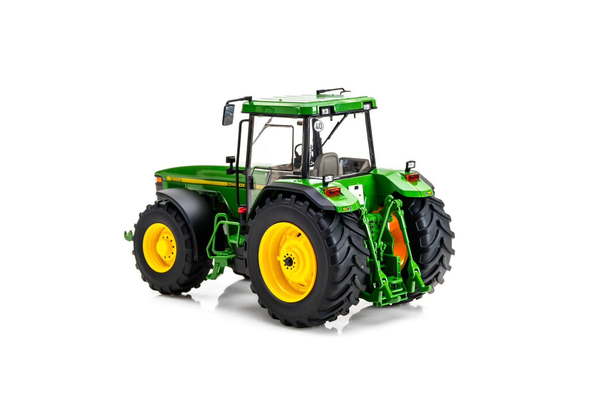Schuco - John Deere 8400 – 1:32