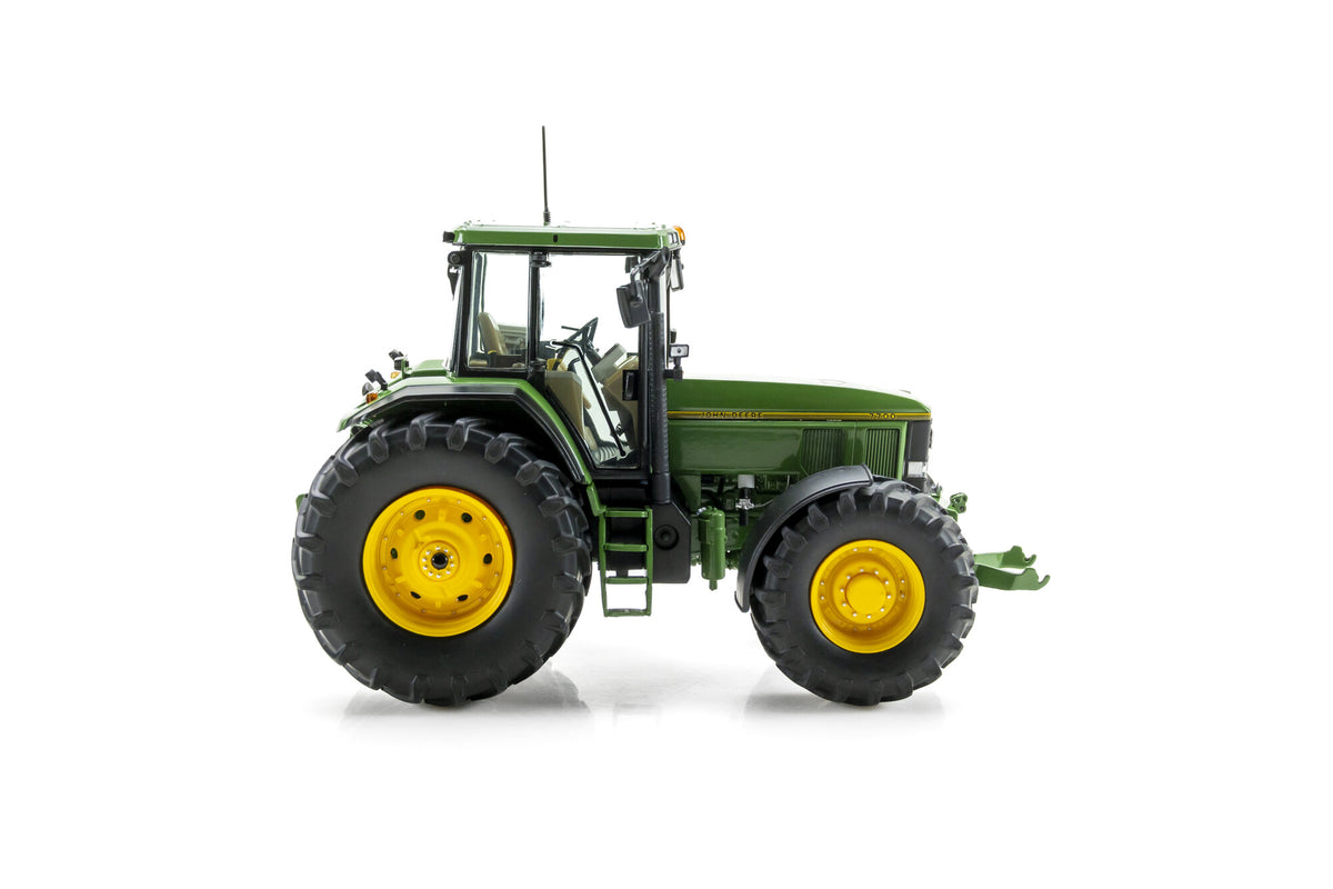 Schuco - John Deere 7700 – 1:32