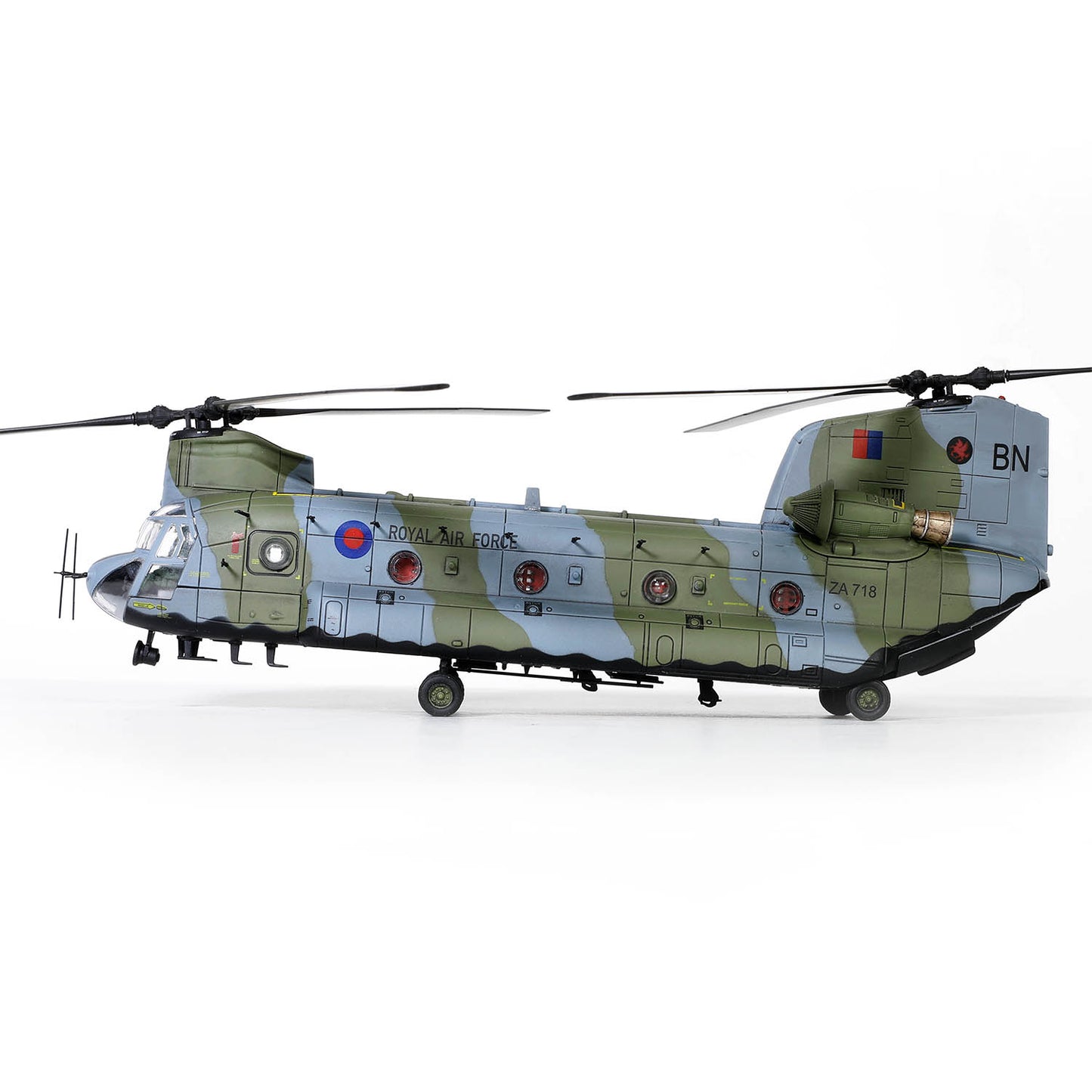Forces of Valour - Chinook Falklands - 1:72