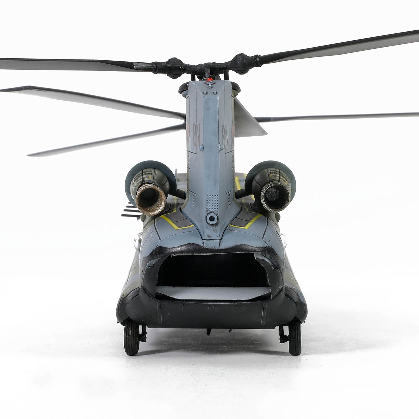 Forces of Valour - Chinook Falklands - 1:72