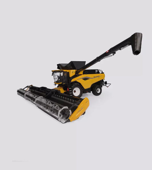 Universal Hobbies - New Holland CR11 Harvester - 1:32