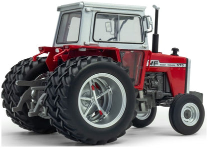 Universal Hobbies - Massey Ferguson 575 w/Molcon Duals - 1:32