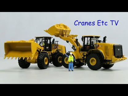 Die Cast Masters - 1:50 Cat® 966 Wheel Loader